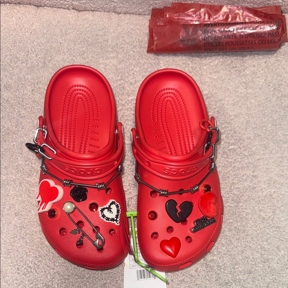Karol G crocs